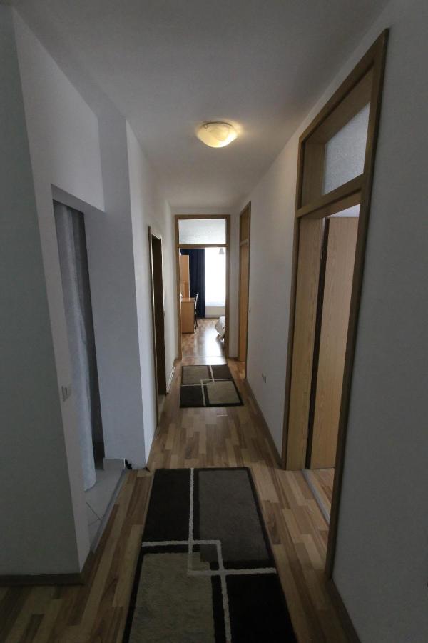 Kasumi Apartment Prishtine Bagian luar foto